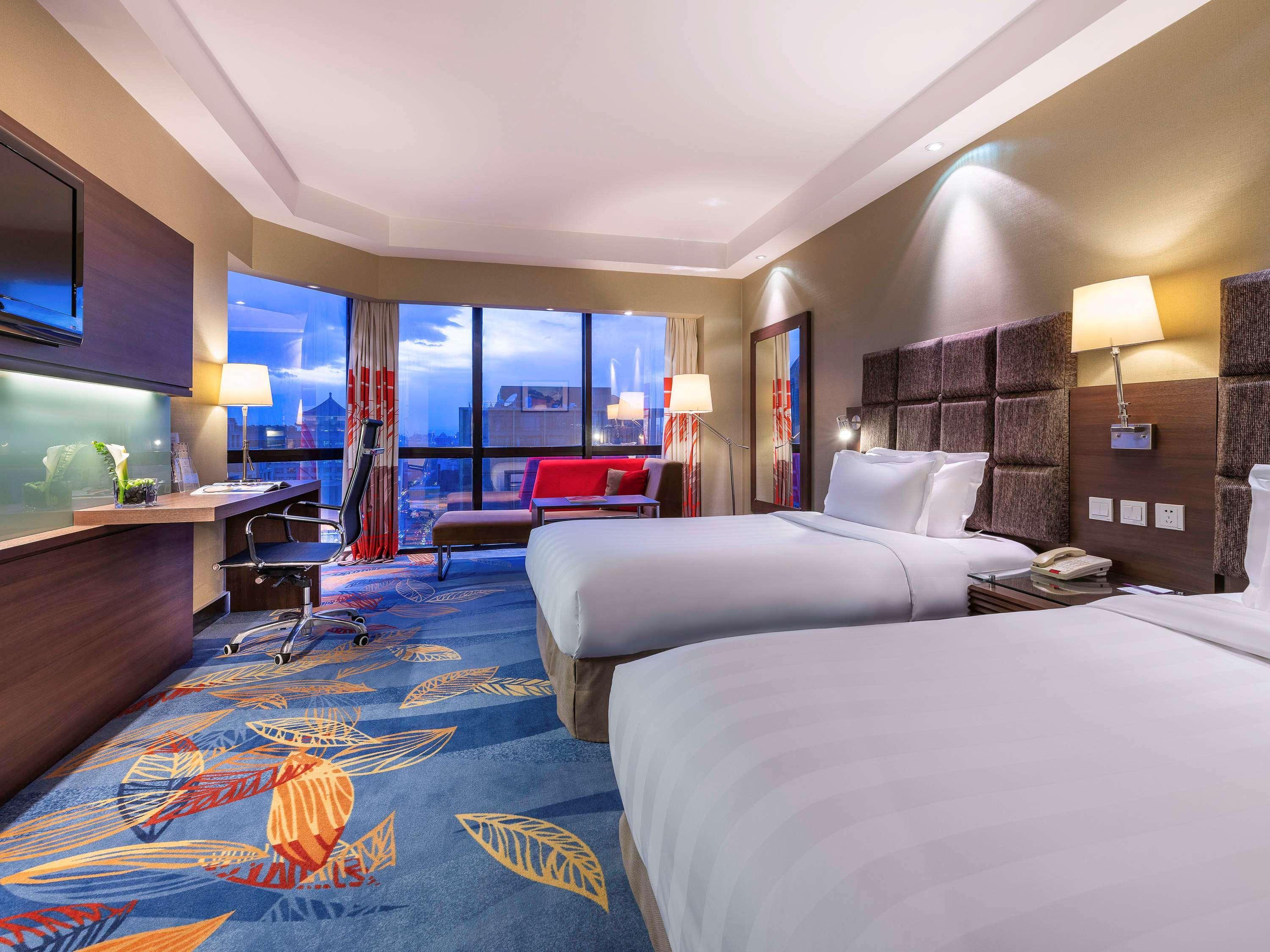 Novotel Beijing Peace Exterior foto