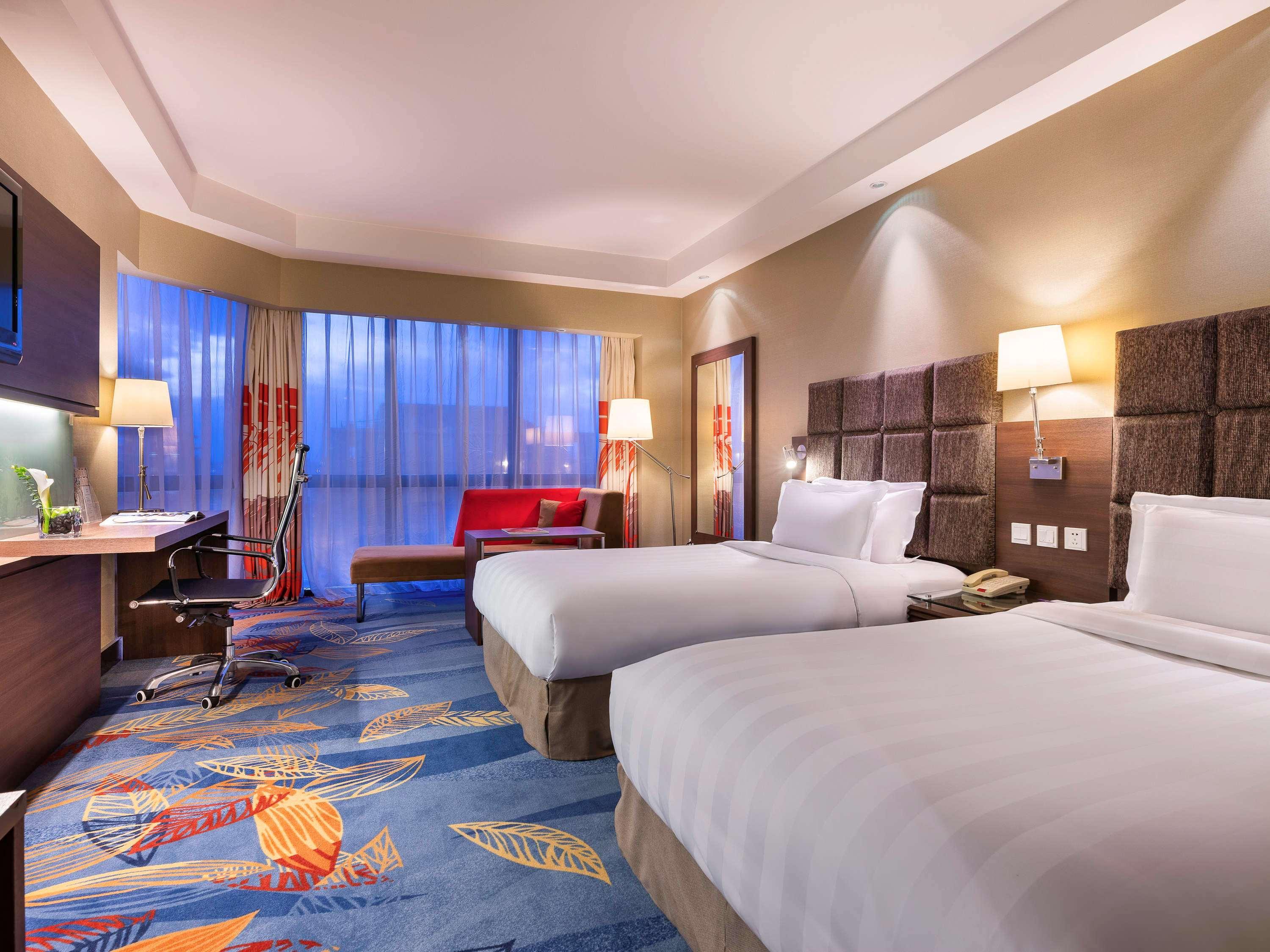 Novotel Beijing Peace Exterior foto