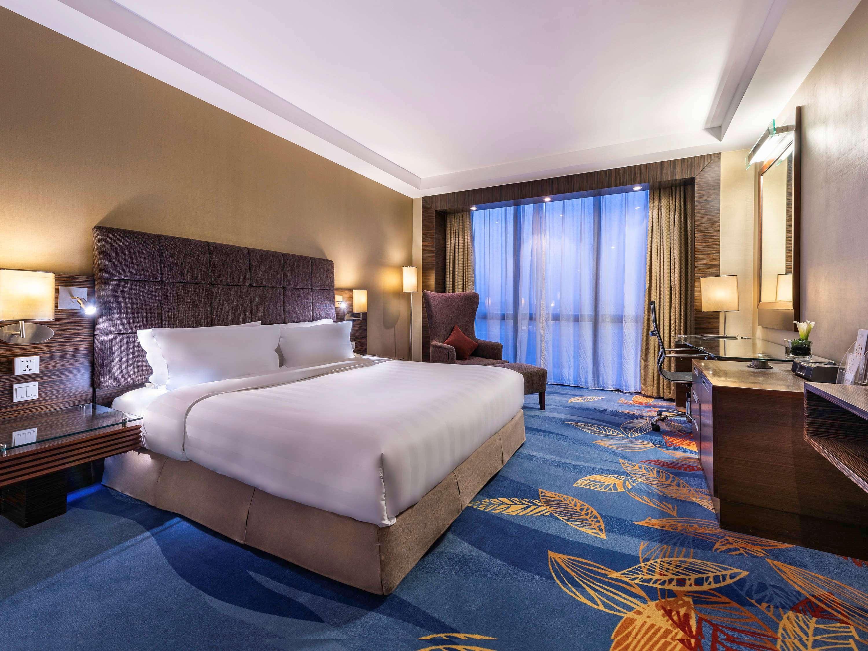 Novotel Beijing Peace Exterior foto