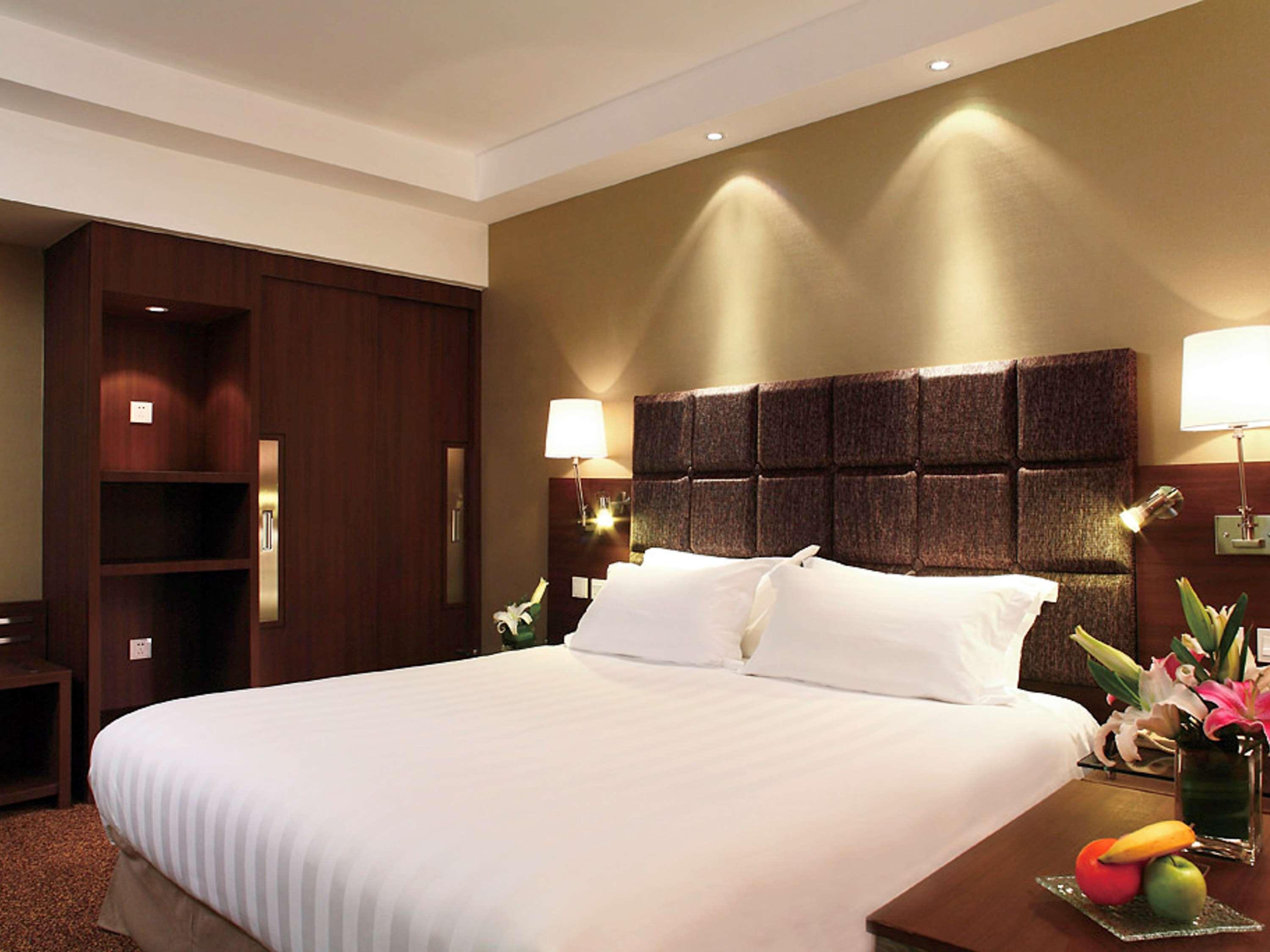 Novotel Beijing Peace Exterior foto