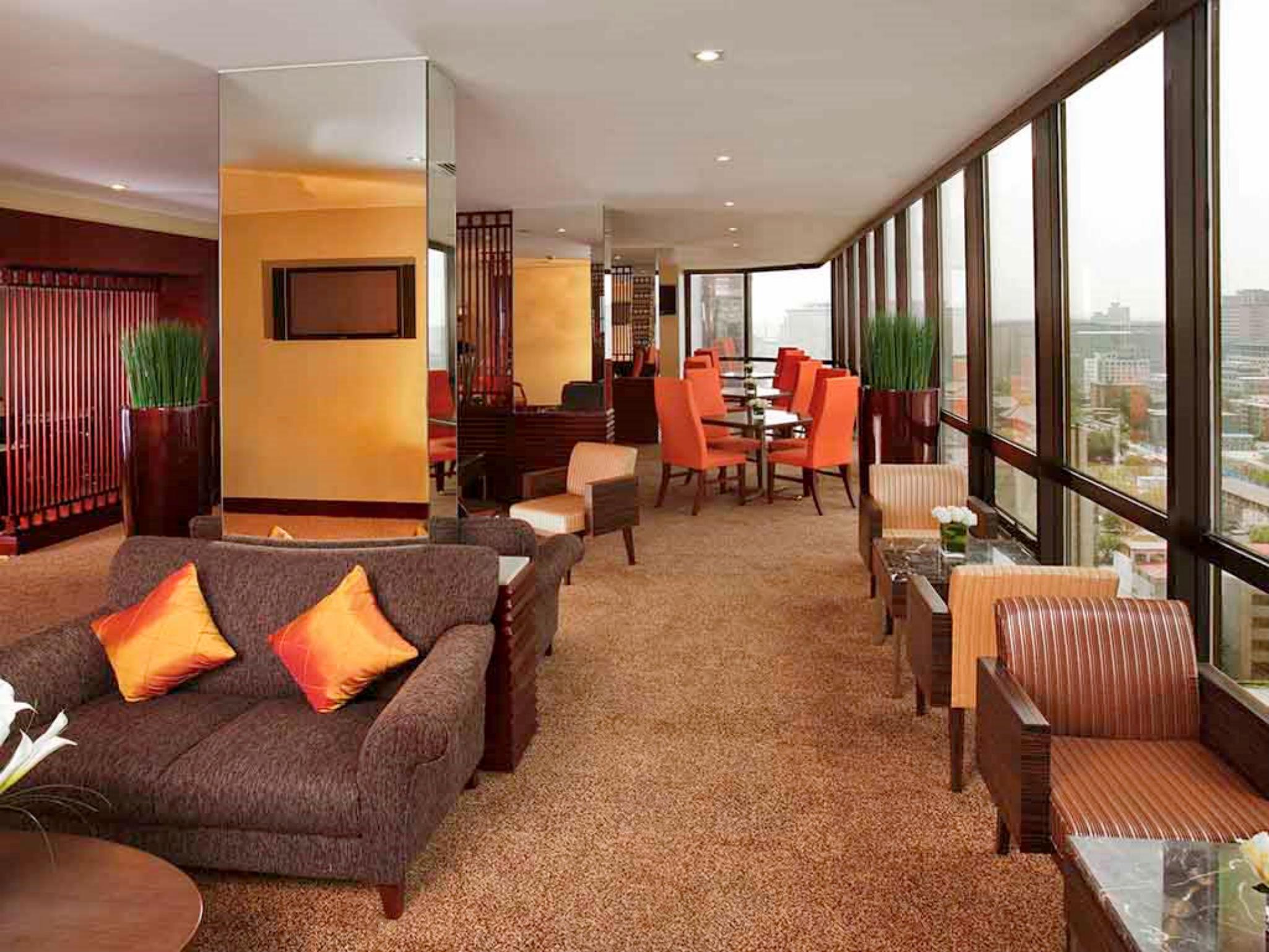Novotel Beijing Peace Exterior foto