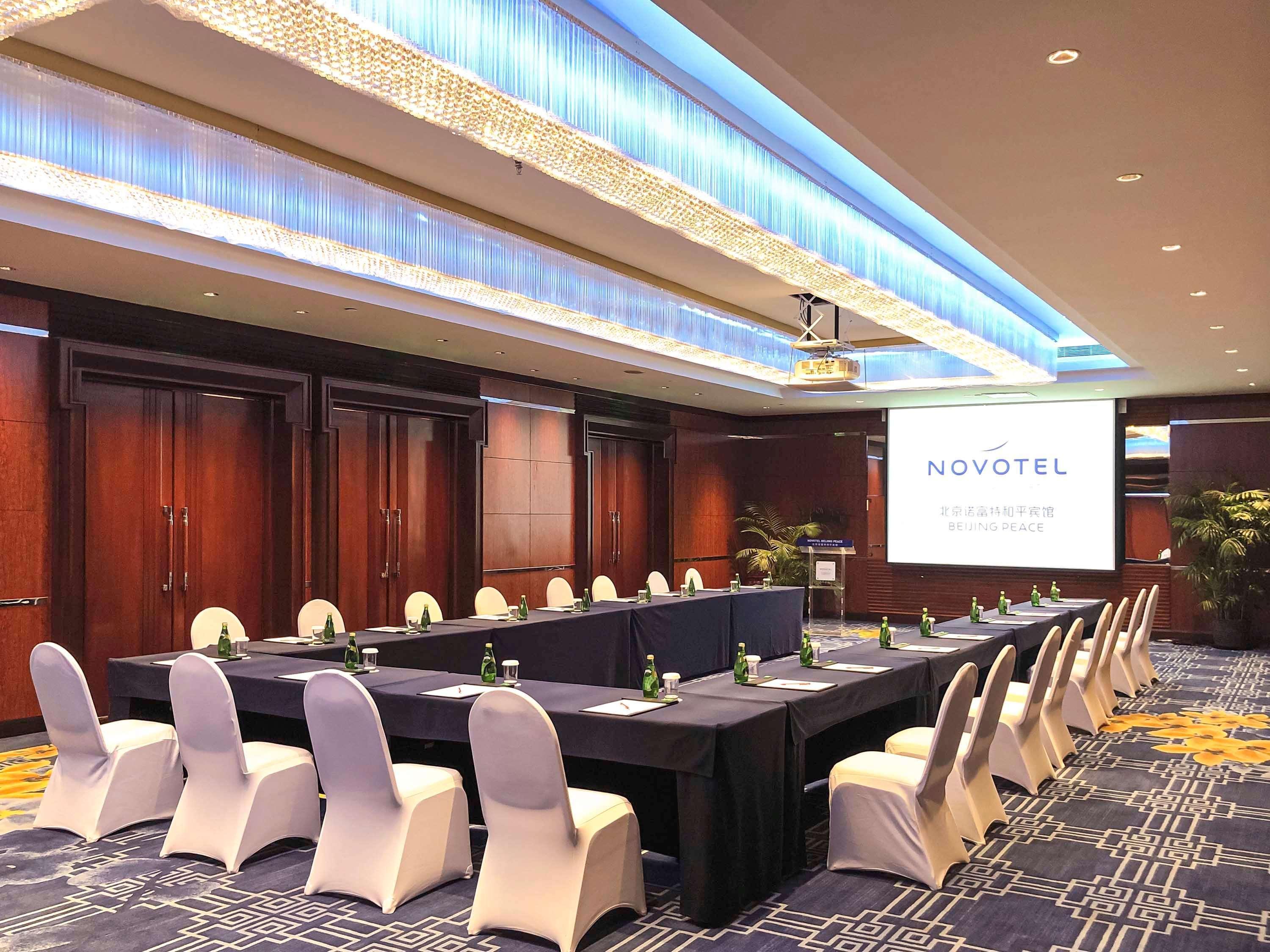 Novotel Beijing Peace Exterior foto