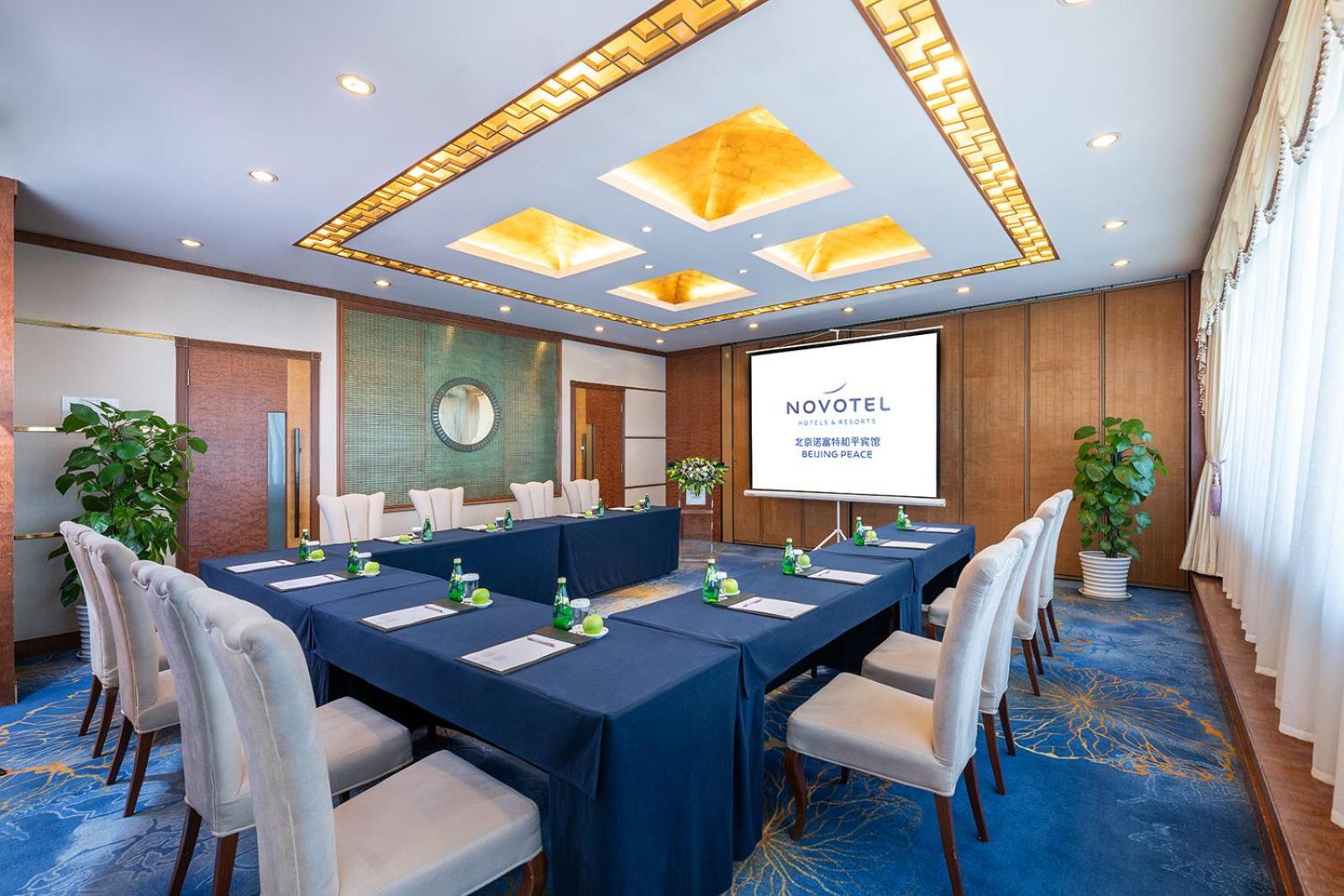 Novotel Beijing Peace Exterior foto
