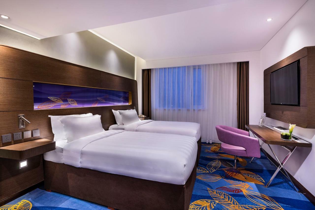 Novotel Beijing Peace Exterior foto