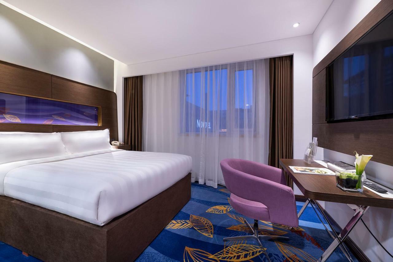 Novotel Beijing Peace Exterior foto